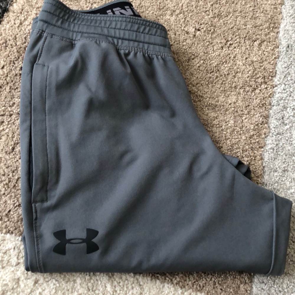 UNDER ARMOUR joggers